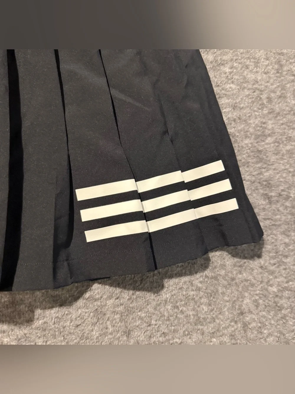 Adidas Club Pleated Skirt Skort Womens S Black Tennis Athletic PrimeGreen NWT